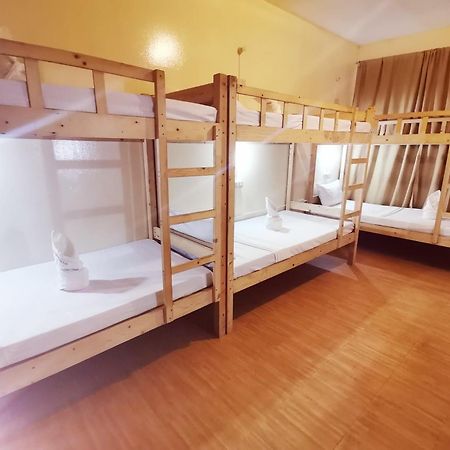 Coron Town Traveller'S Dormitory Dış mekan fotoğraf